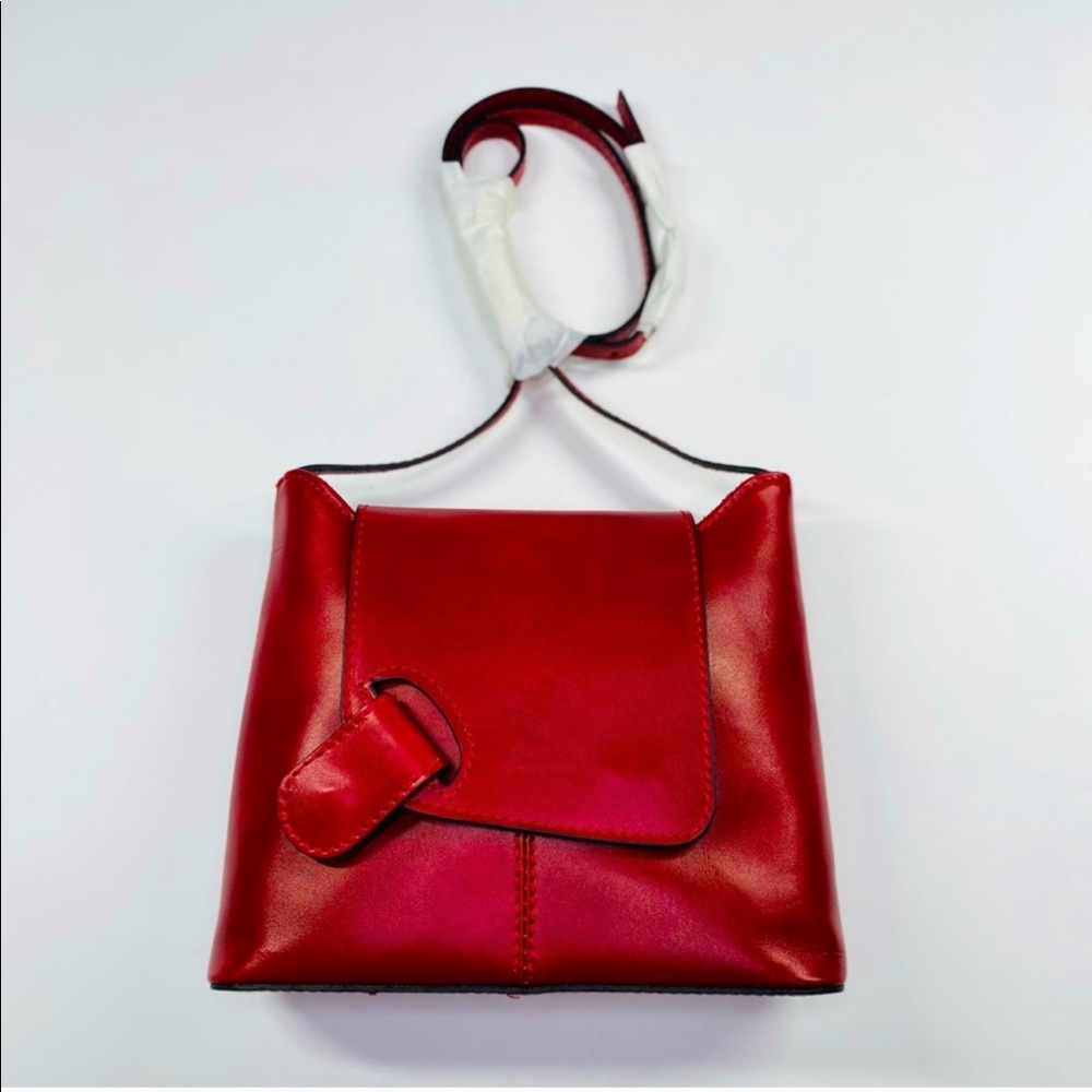 La Gaksta Isabella Vera Pelle Leather Crossbody Bag.